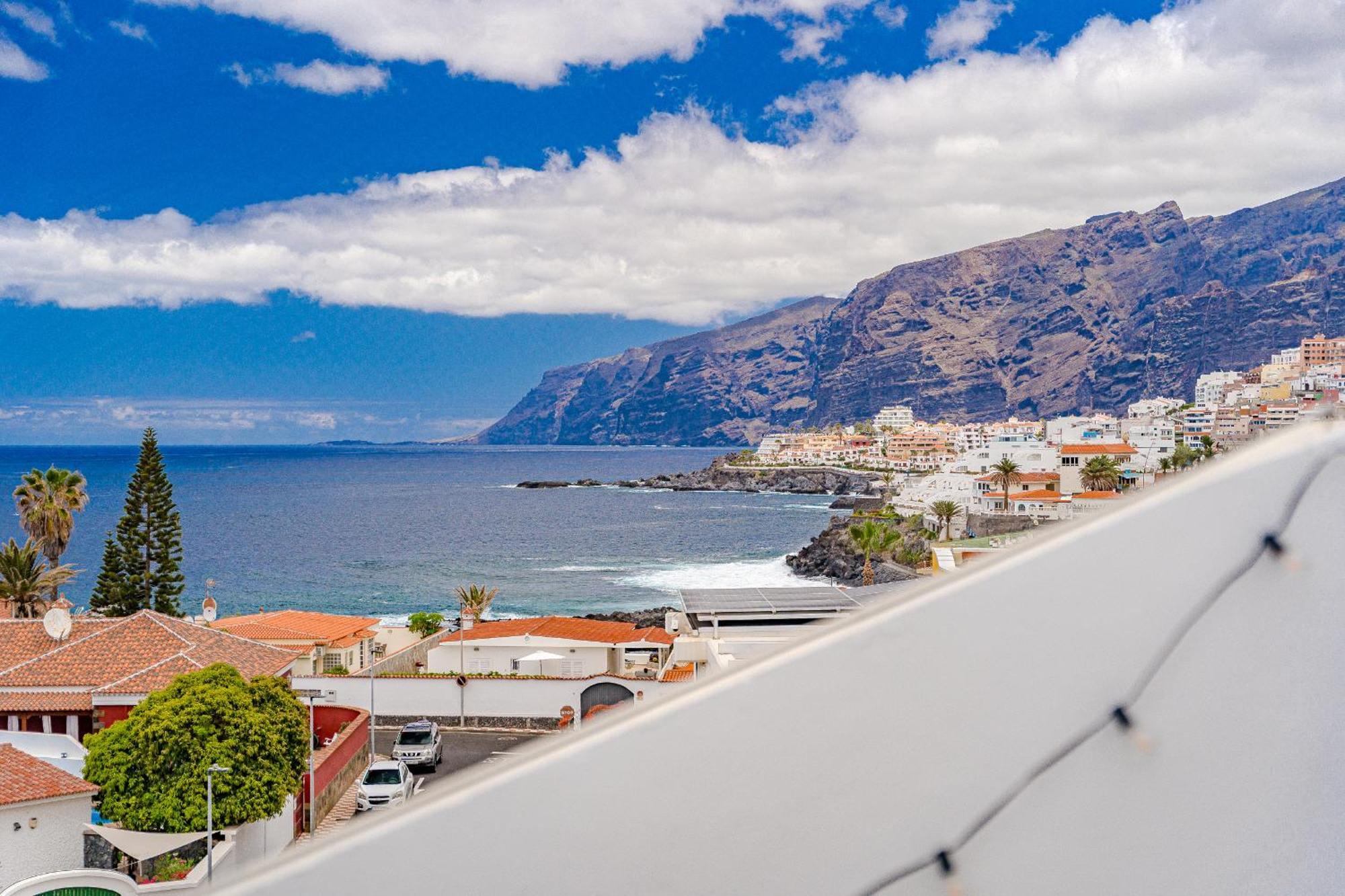2Bdr Ocean View & Large Private Terrace In Puerto De Santiago Apartment Puerto de Santiago  Exterior photo